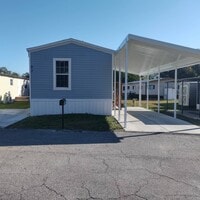 Building Photo - 1800 E Graves Ave