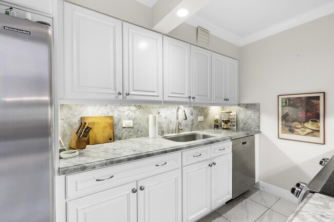 Building Photo - 1208 Marine 901 Way