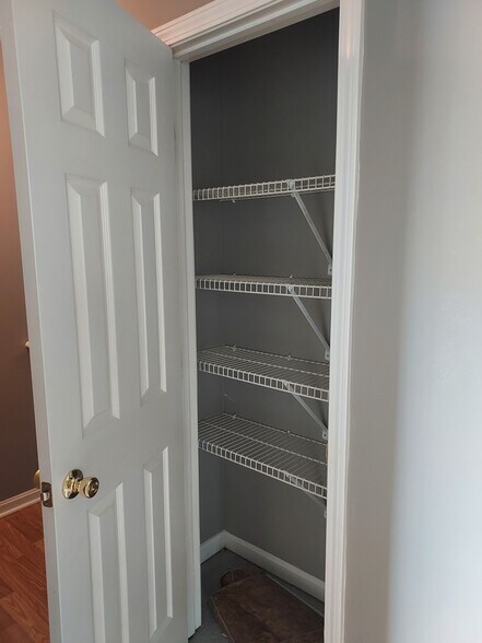 Hall Closet - 1216 Lipps Ln