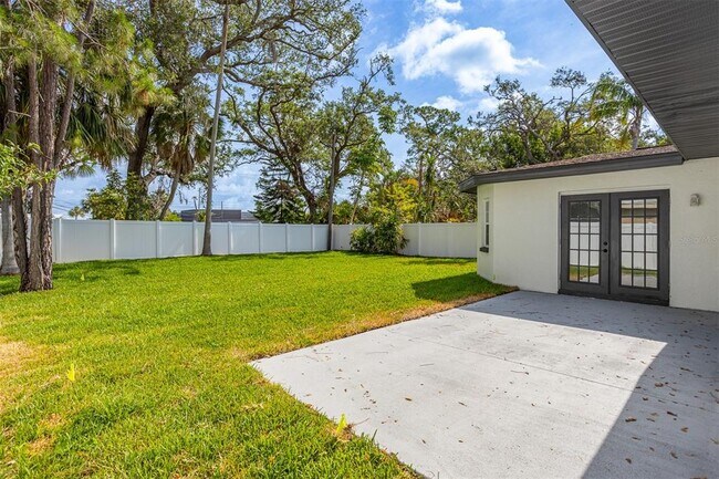 Building Photo - 8335 42nd Ave N