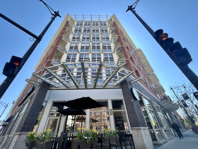 Building Photo - 1001 W Madison St