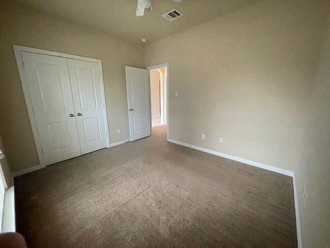 Building Photo - 6401 Alabaster Dr