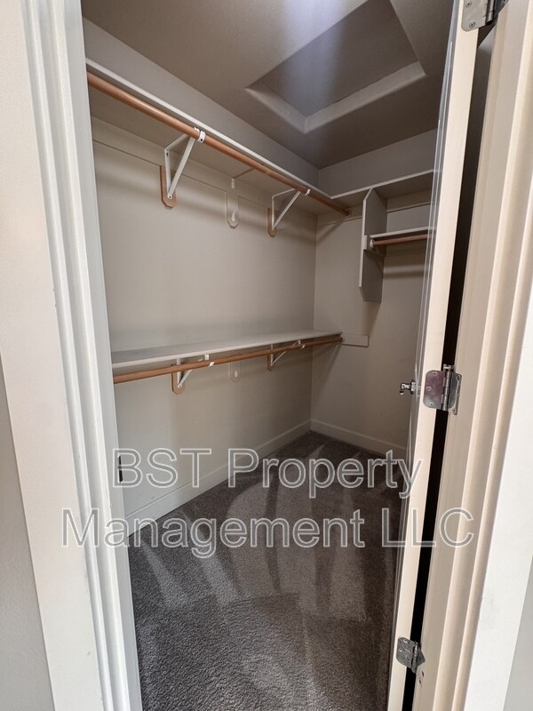 Building Photo - 1604 Webb Lake Dr
