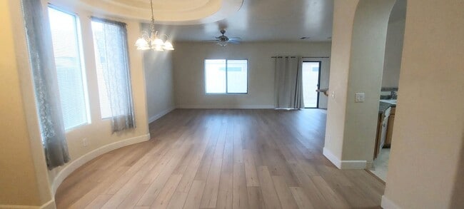 Building Photo - BEAUTIFUL 3BED 2BATH HOME LOCATED NEAR BAS...