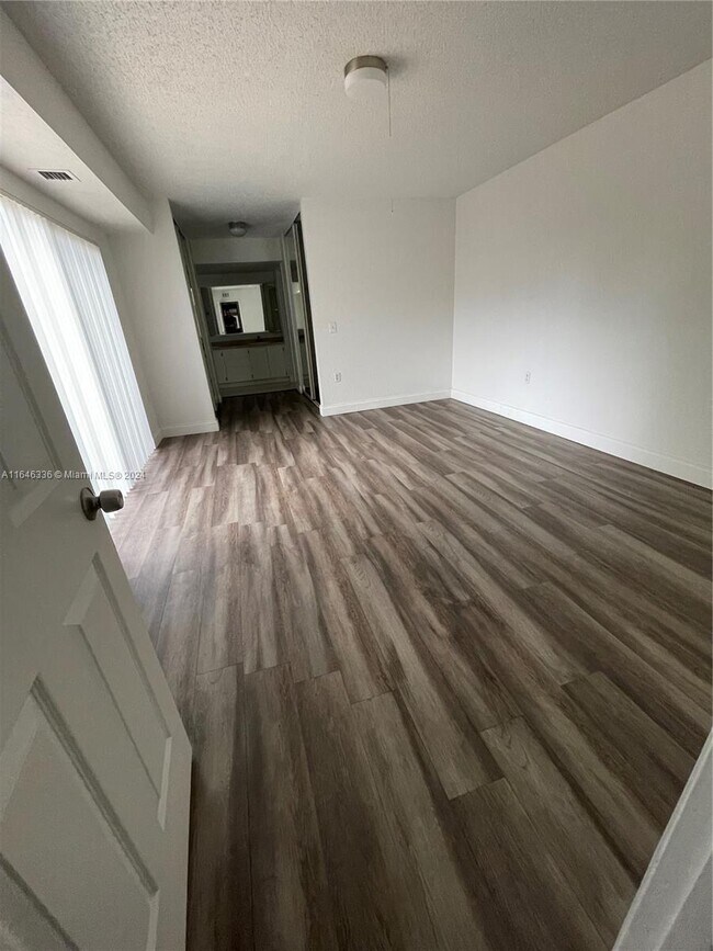 Building Photo - 1700 Embassy Dr