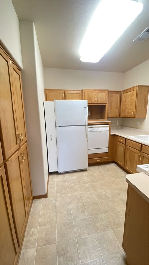 Building Photo - 1 Bedroom + Office/Craft Room, 1.5 bath Condo in Mountain Meadows Community!