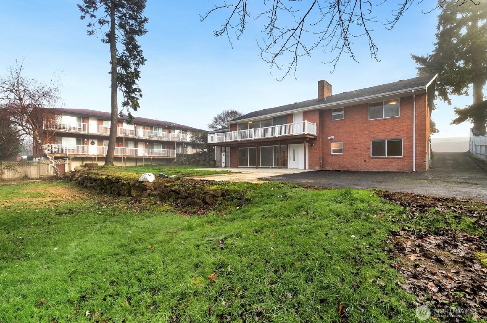 Building Photo - 1301 Edmonds Ave NE