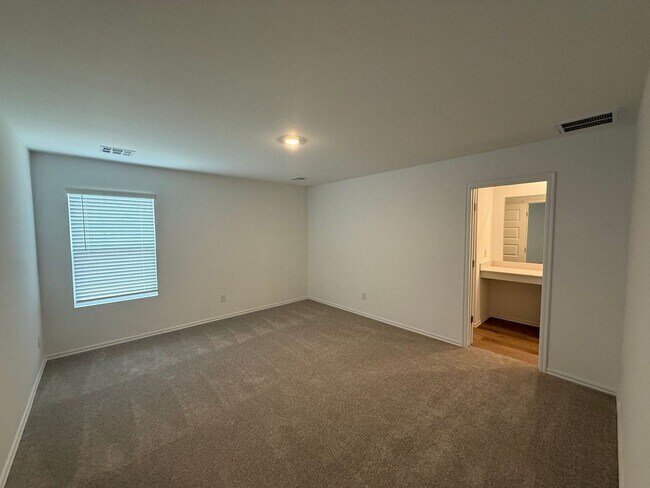 Building Photo - Brand New 4 Bedroom Home in Newcastle Schools