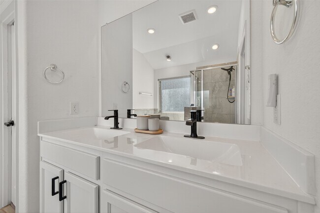 Building Photo - 3106 Hidden Grange Dr