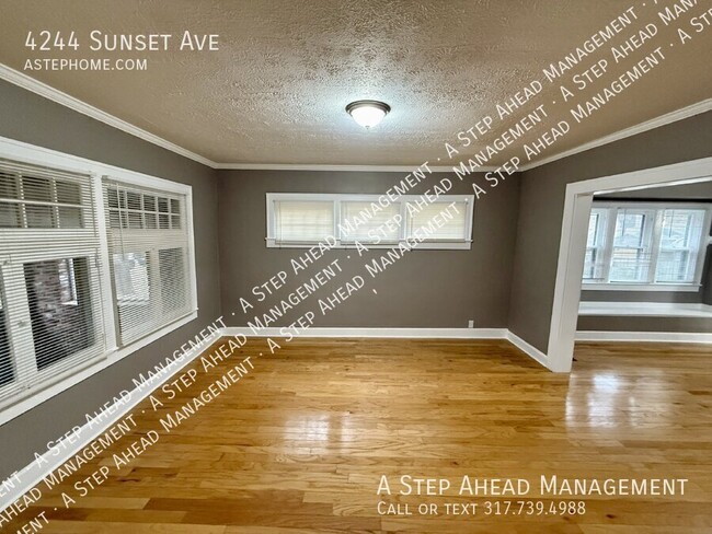 Building Photo - 4244 Sunset-3 Bed/2 Bath with bonus attic ...