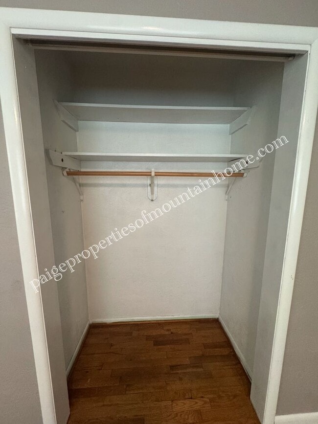 Building Photo - 425 Ashington Dr