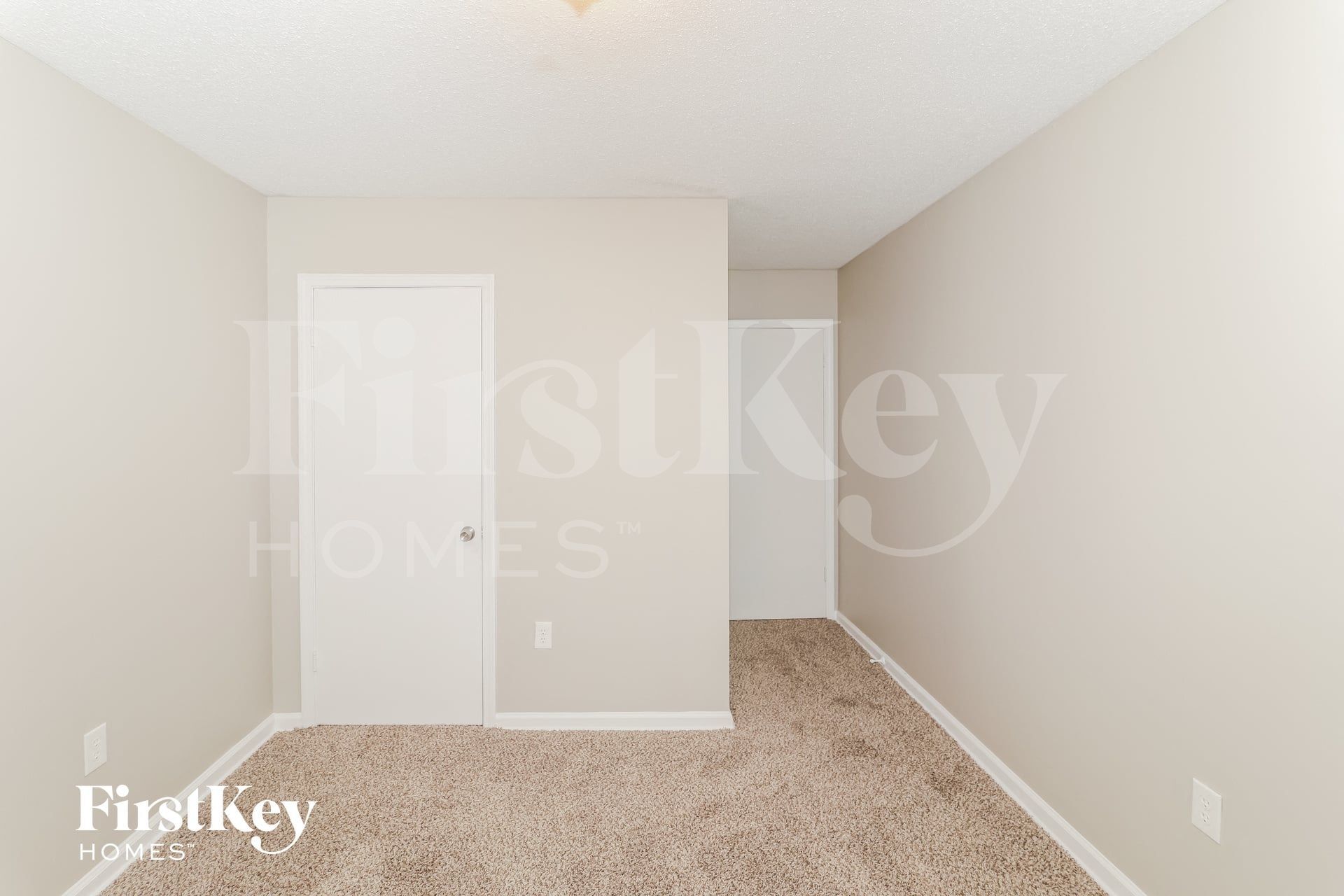 Building Photo - 6901 Aspenhill Dr
