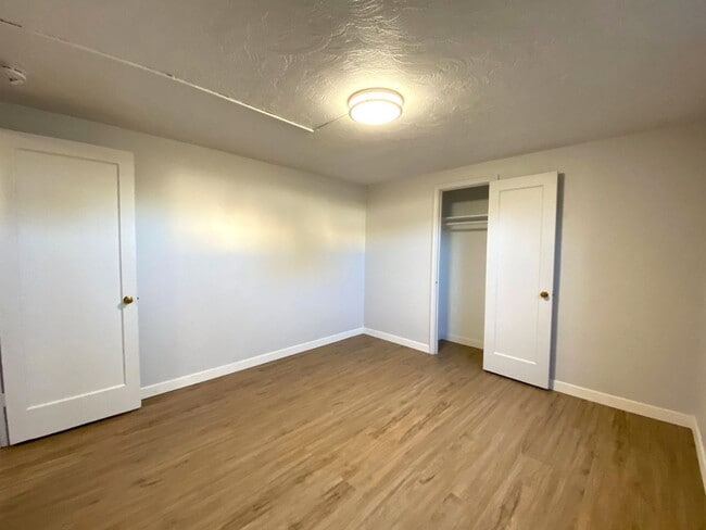 Building Photo - Remodeled Basement Apartment