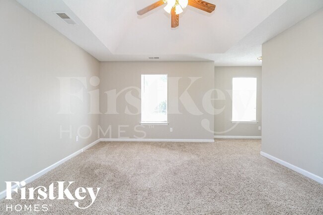 Building Photo - 5153 Grand Pines Dr