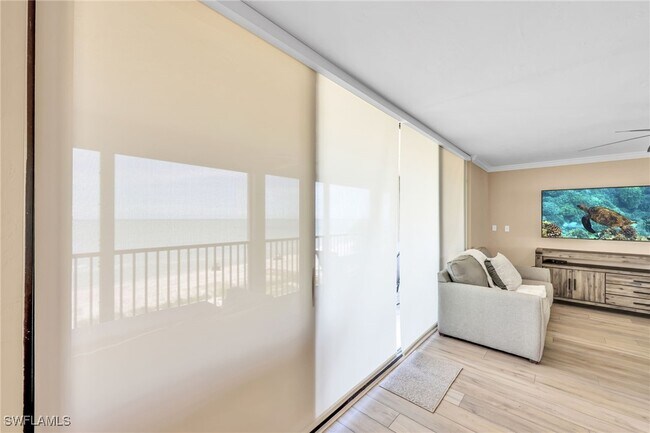 Building Photo - 9653 Gulf Shore Dr