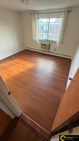 Building Photo - 287 Harvard St