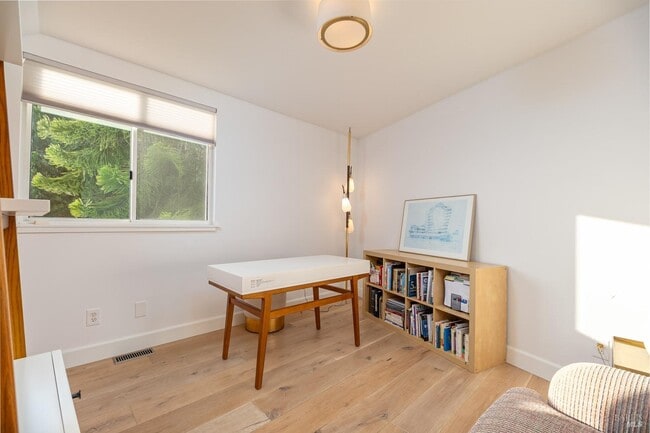 Building Photo - 345 Pacific Ave