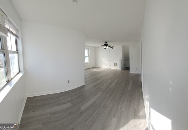 Building Photo - 200 Glynn Addy Dr