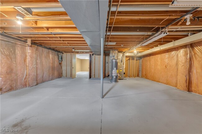 Building Photo - 1021 Larchview Dr