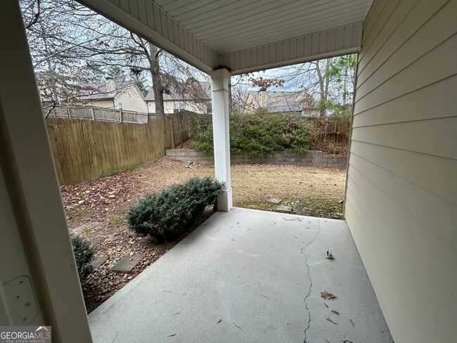 Building Photo - 2220 Copper Trail Ln NE