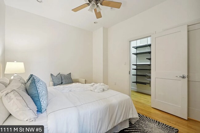 Building Photo - Charming 2 BR/2 BA Condo in Logan Circle!