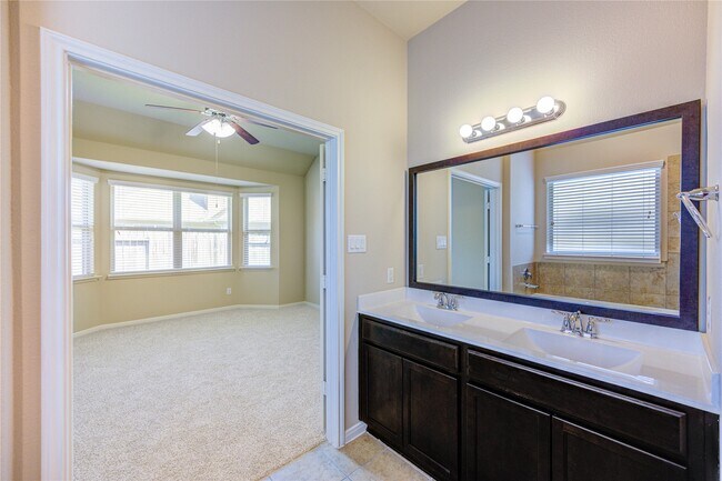 Building Photo - 19306 Boulder Bay Ln