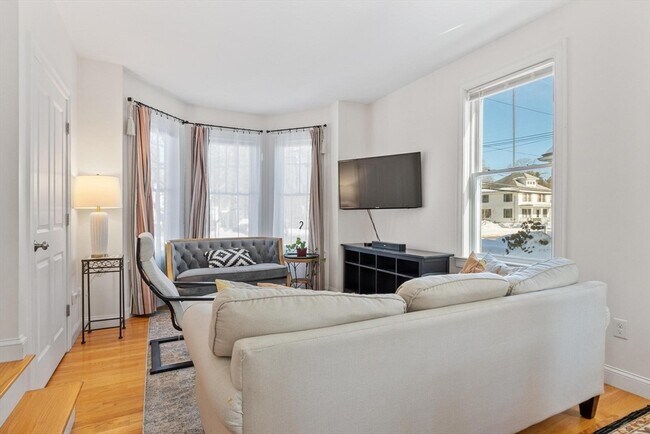 Building Photo - 60 Broadway St