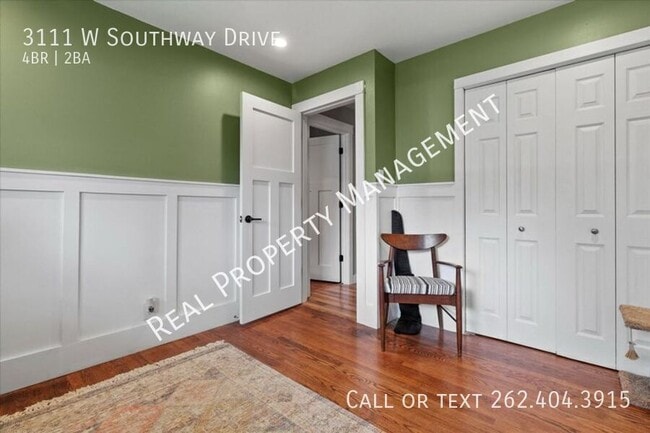 Building Photo - 3111 W Southway Dr