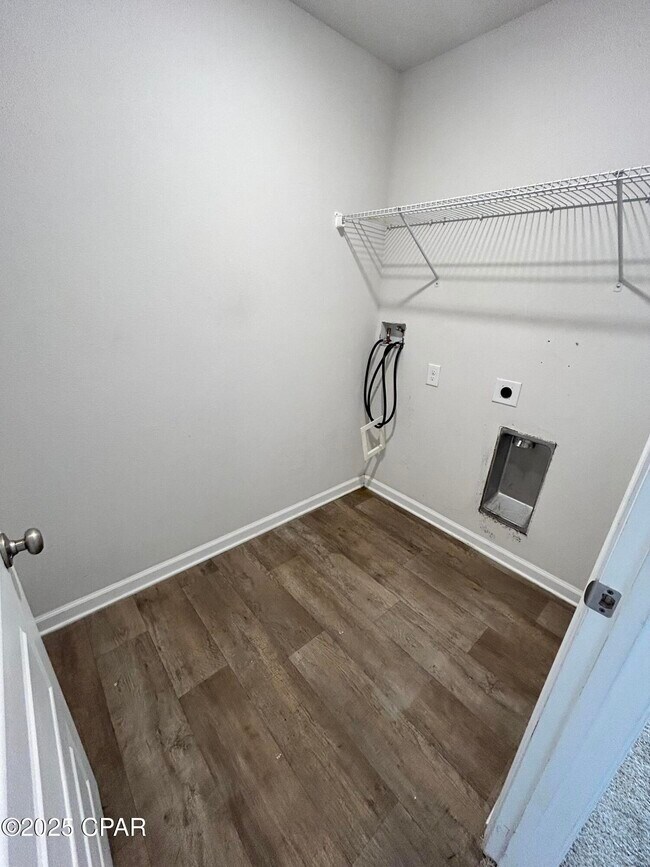 Building Photo - 5808 Tiagra Dr