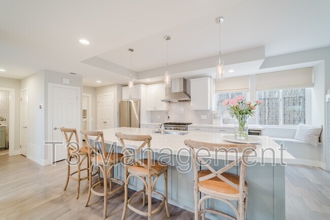 Building Photo - 7528 Navigator Cir