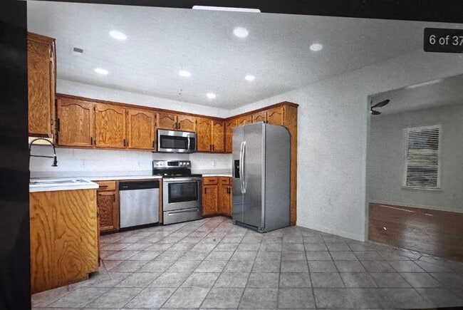 Building Photo - 136 Shamrock Cir Dr