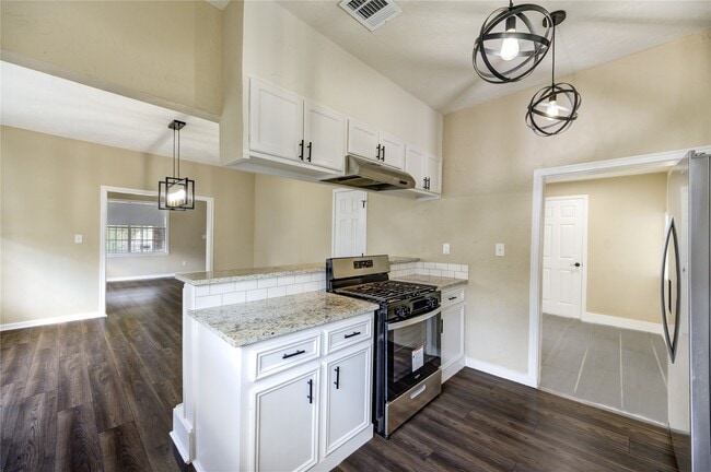 Building Photo - 306 Morris St