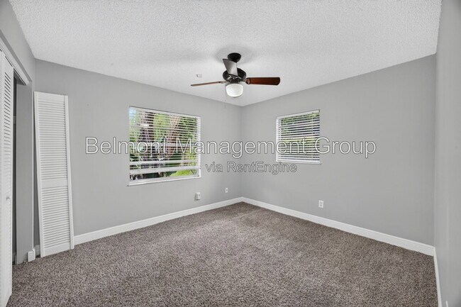 Building Photo - 7606 Waunatta Ct