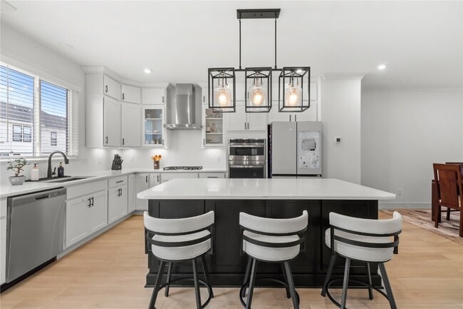 Building Photo - 16505 Honey Locust Dr