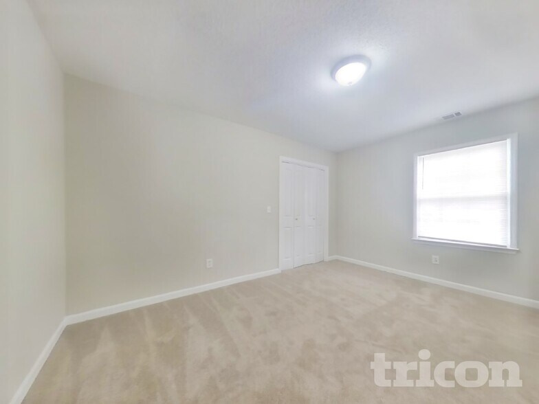 Building Photo - 5017 Sandyhook Ct NW