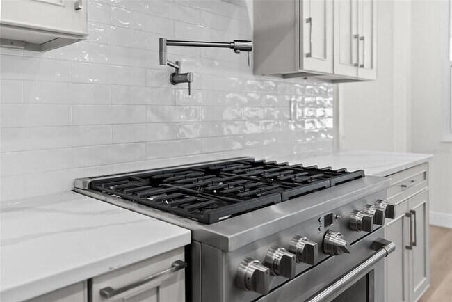 Building Photo - 4009 W Euclid Ave