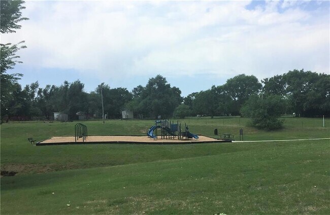 Building Photo - 1708 Meadow Run Dr