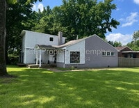 Building Photo - 1745 Edward Ave
