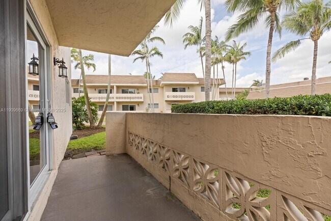 Building Photo - 14500 SW 88th Ave