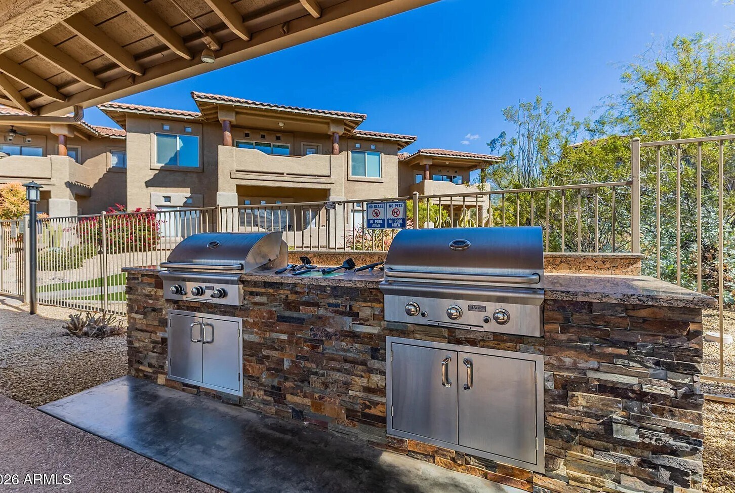 Building Photo - 8880 E Paraiso Dr