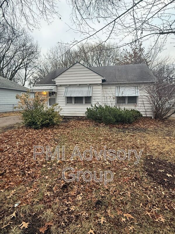 Building Photo - 1924 SW Stone Ave