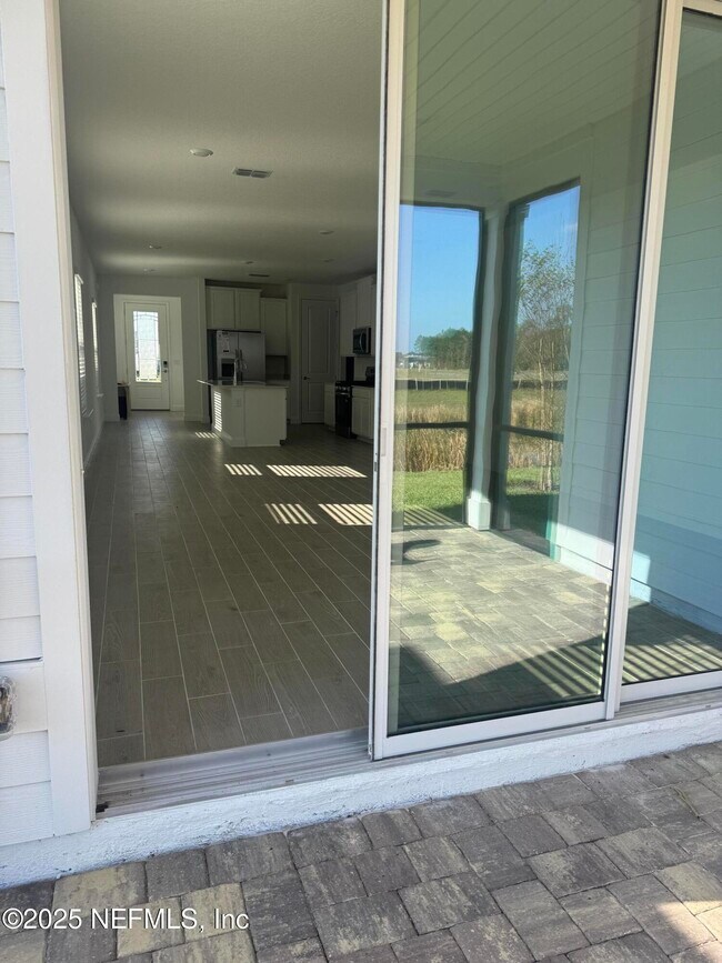 Building Photo - 113 Pentwater Rd