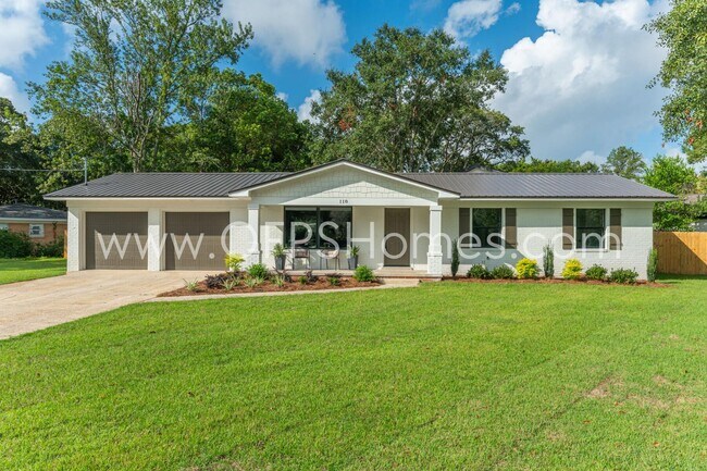 Building Photo - 118 Oregon Dr NE