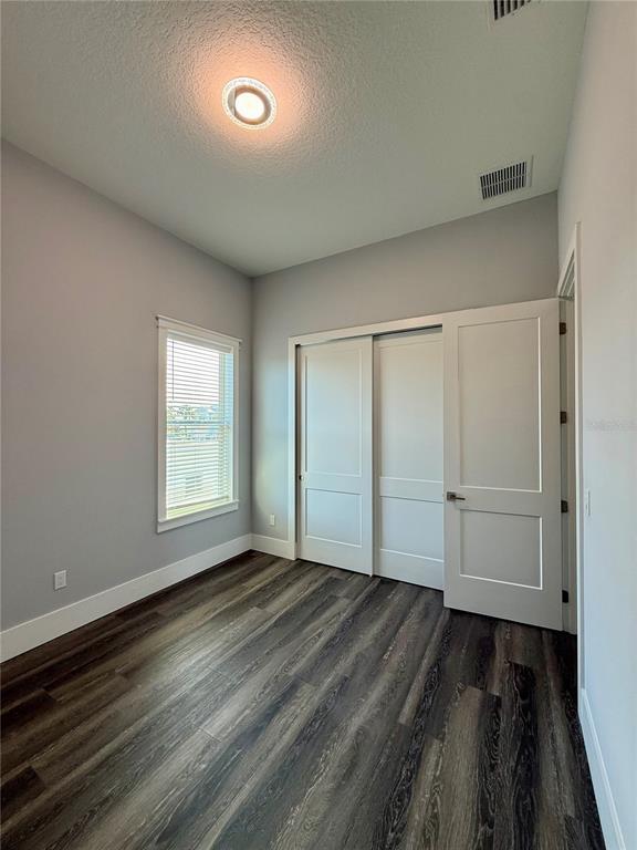 Building Photo - 304 N 7th St