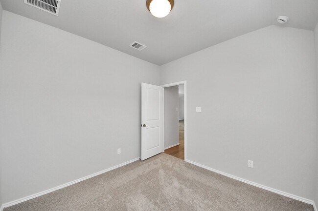 Building Photo - 21239 Speckled Trout Ln