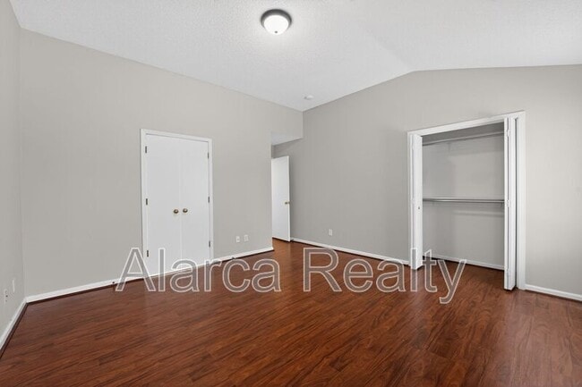 Building Photo - 11025 Scrimshaw Ln