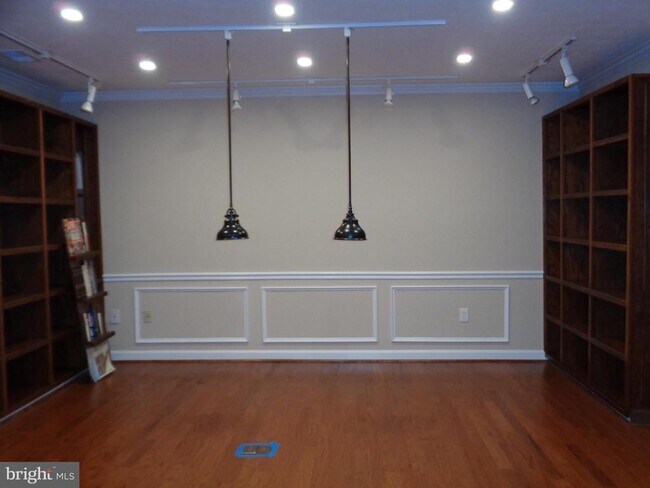 Building Photo - 9811 Burke Pond Ln