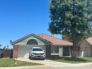 Building Photo - Charming 3 bedroom 2 bathroom Home in Beaumont, Ca.