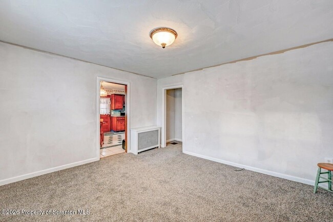 Building Photo - 454 Hickory St