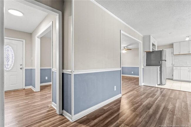 Building Photo - 6145 Santa Fe Dr